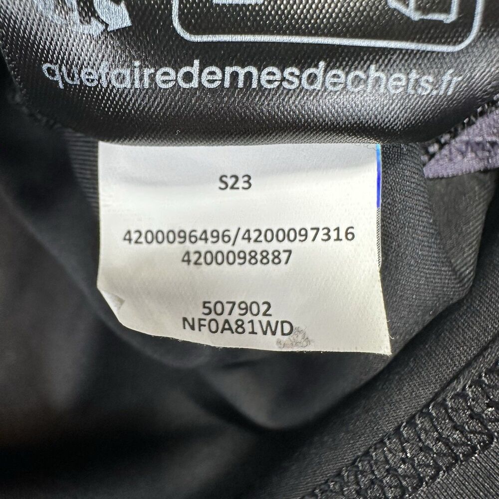 The North Face Women's M Trailwear Sports Tank Bra Never Stop Exploring Black - Picture 11 of 11